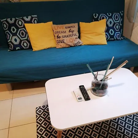 Modern Apartment *