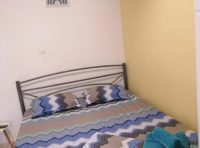 Modern * סלוניקי